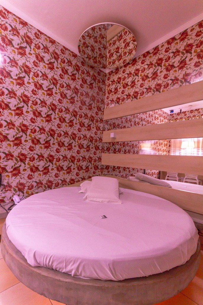 MOTEL_LAGO_DO_AMOR_por_VACA_AZUL_-23-687x1030