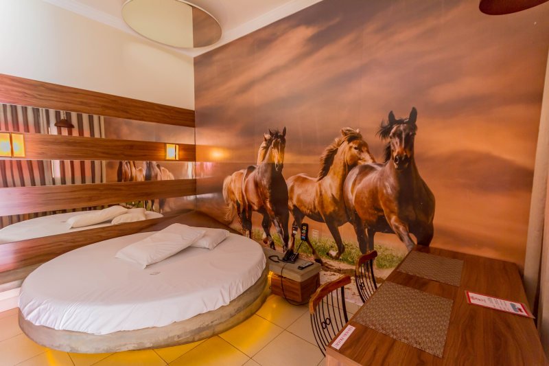 MOTEL_LAGO_DO_AMOR_por_VACA_AZUL_-92