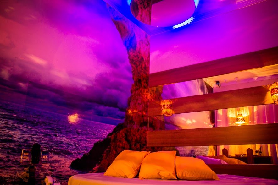 SUÍTE-LUXO-GRUTA-ROMÂNTICA